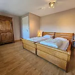 Дом отдыха In Wallonie With Terrace Ronde Haye
