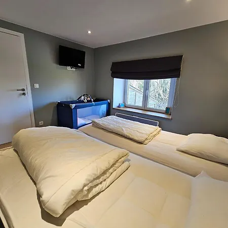 In Wallonie With Terrace * Ronde Haye