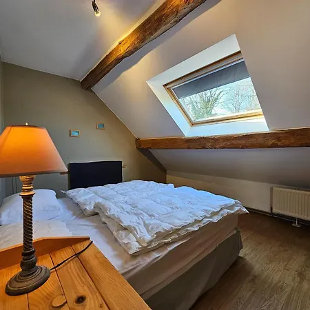 In Wallonie With Terrace Hébergement de vacances *