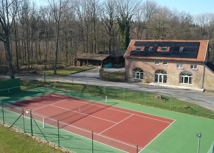 In Wallonie With Terrace Vakantiehuis Ronde Haye