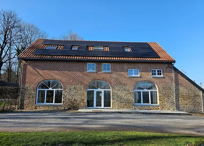 In Wallonie With Terrace Ronde Haye